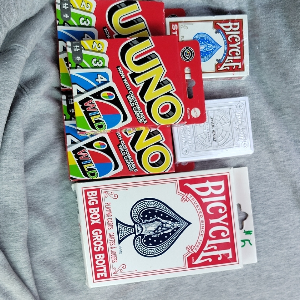 and UNO Card Game Set - Multicolor